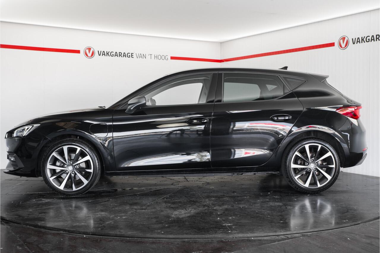 Seat LEON 1.4 TSI eHybrid PHEV FR Business Intense ACC Sfeerverlichting Leder/Alcantara