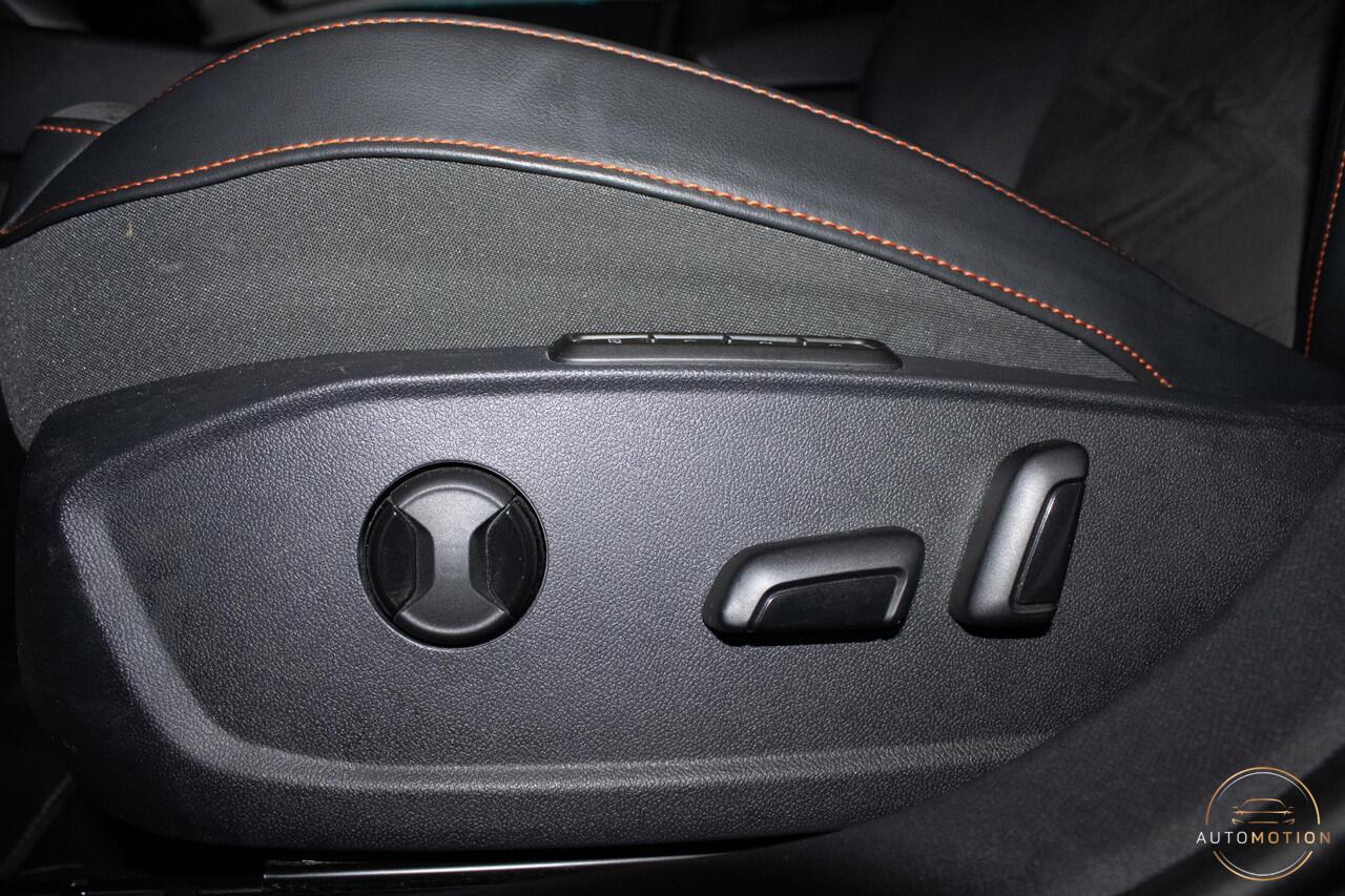 Seat LEON 1.4 TSI eHybrid PHEV FR Bus. Int. PANO MEMORY CAMERA ADAPTIEF