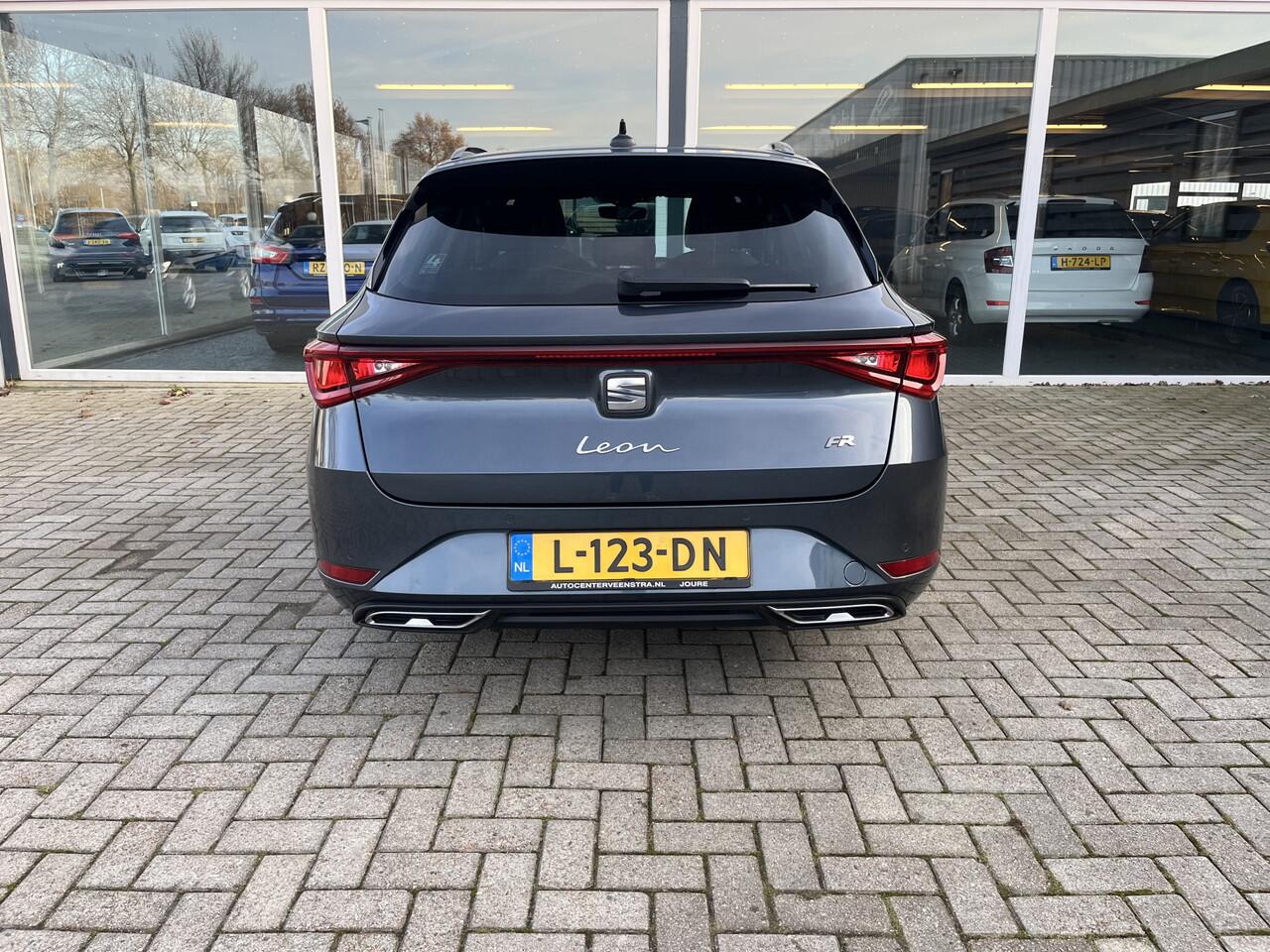 Seat LEON Sportstourer 1.5 eTSI FR Launch Edition/ Automaat / Virtual / Led / Lmv / Clima