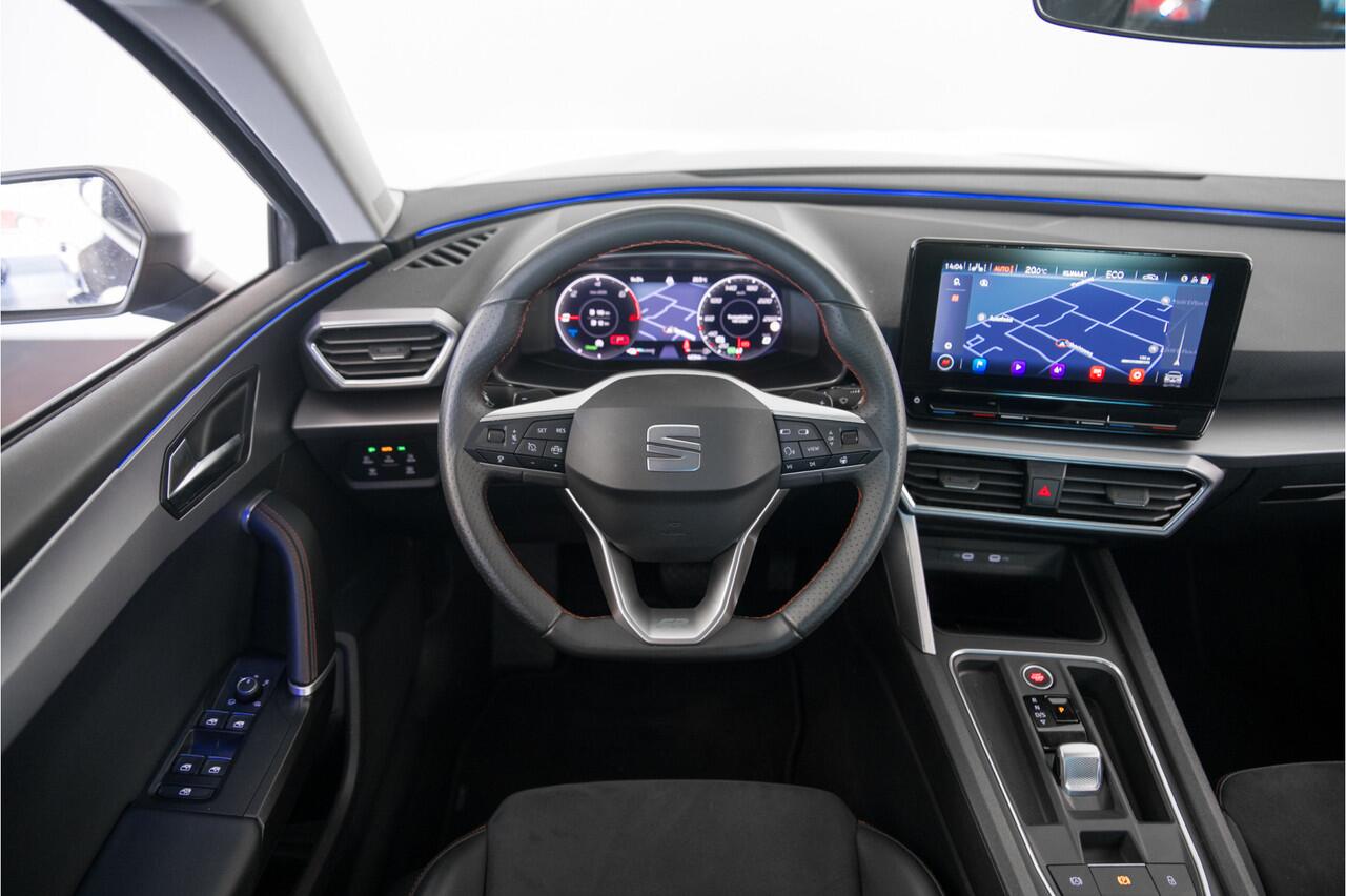 Seat LEON 1.4 TSI eHybrid PHEV FR Business Intense ACC Sfeerverlichting Leder/Alcantara