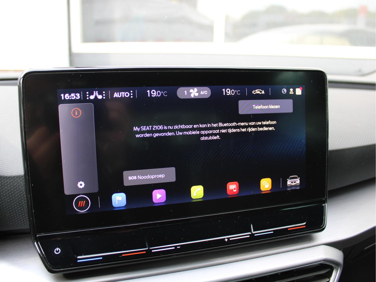 Seat LEON 1.0 TSI FR Launch Edition /Virtual Cockpit/BEATS/Trekhaak/Drive select/Camera/PDC/LED/Leder/DAB+/Stoelverw./ACC/NAP!