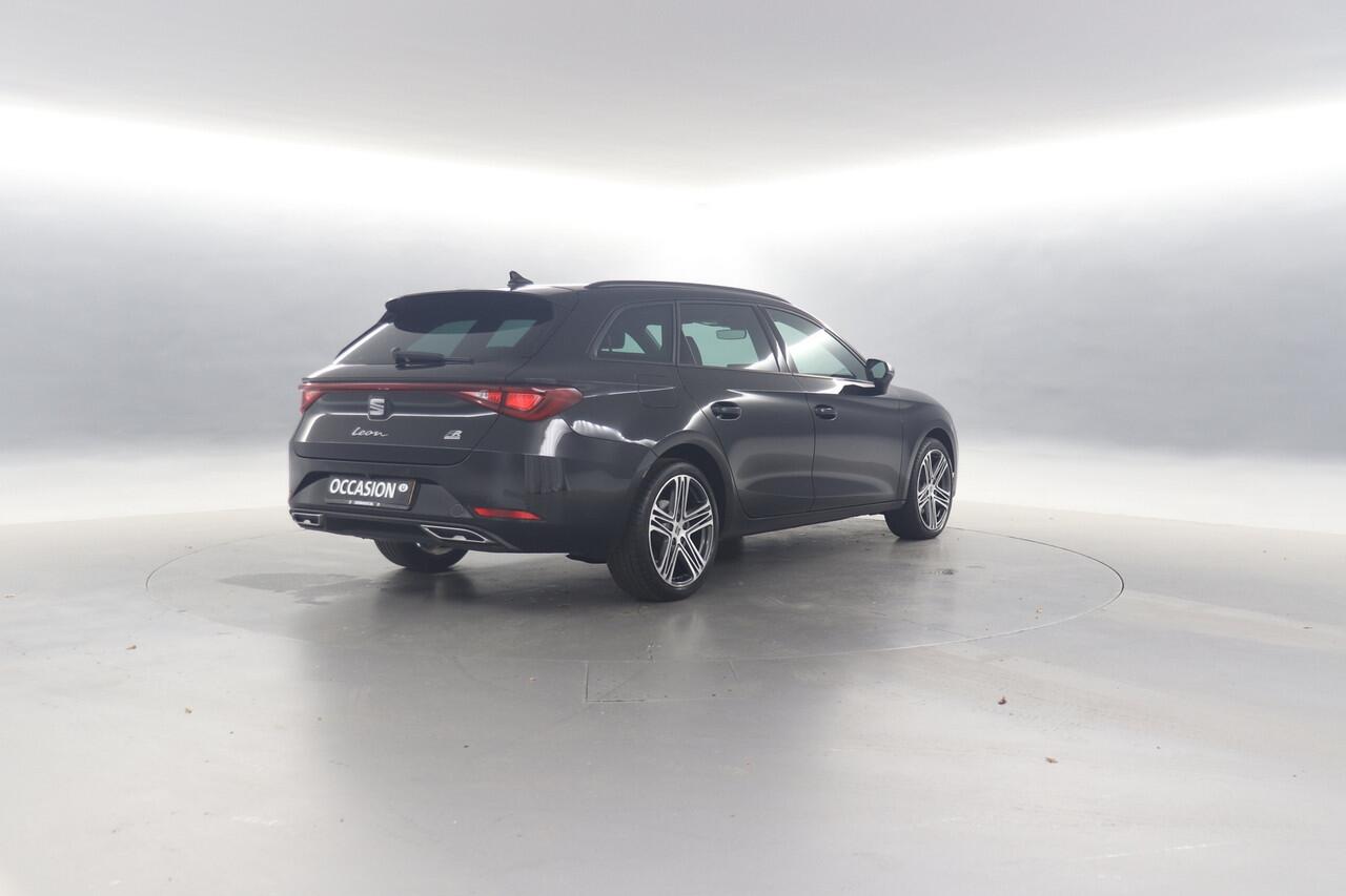 Seat LEON Sportstourer 1.5 TSI e-Hybrid 204pk FR Business DSG / Camera / App connect / Cruise control