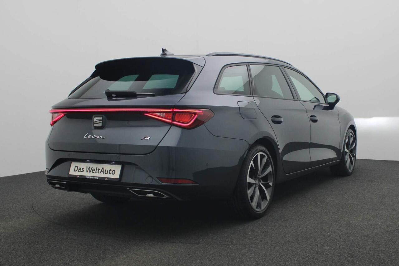 Seat LEON Sportstourer 1.5 eTSI 150 pk DSG FR Launch Edition | Stuur-/stoelverwarming | Achteruitrijcamera | Navigatie | Adaptive Cruise