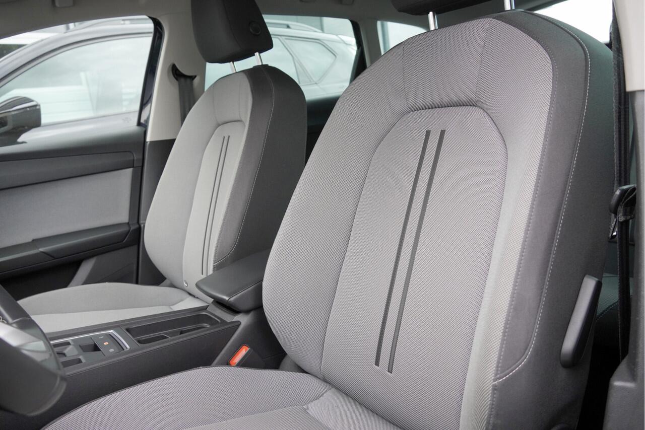 Seat LEON Sportstourer 1.0 eTSI Automaat! Style Business Intense BJ2021 Lmv 16" | Led | Pdc | Navi | Elek. trekhaak | Achteruitrijcamera | App-Connect | Virtual cockpit | Climate control | Cruise control | Extra getint glas