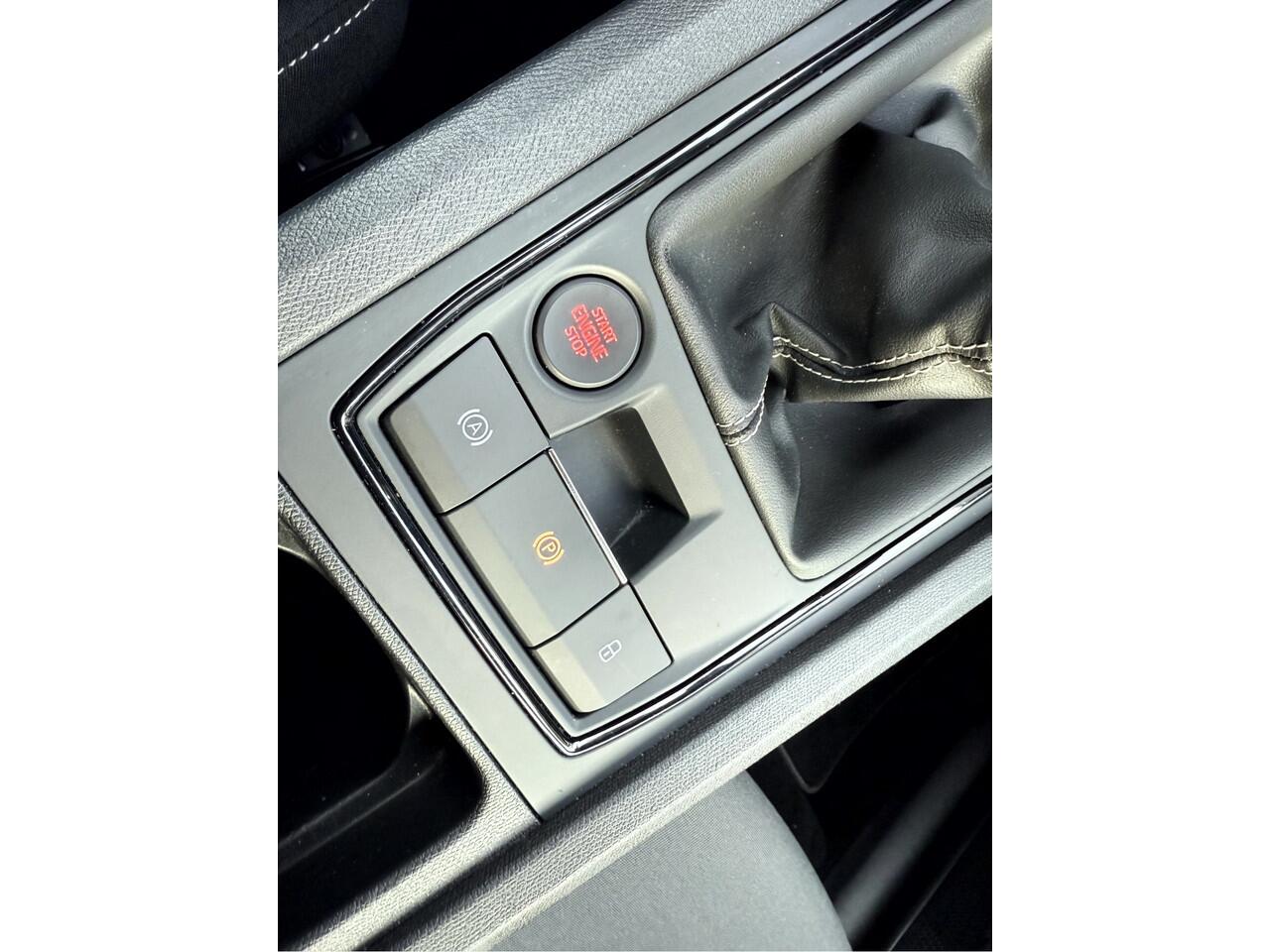 Seat LEON 1.0 TSI Business Pack Virt. Display, Android/Carplay, Led