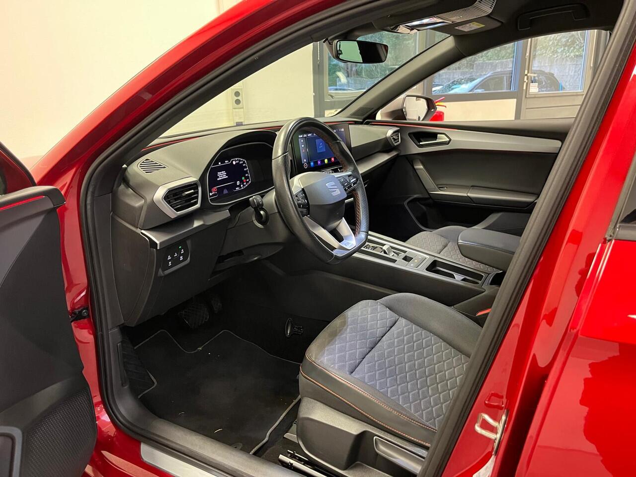 Seat LEON 1.5 eTSI FR Business Intense | TREKHAAK | CAMERA |