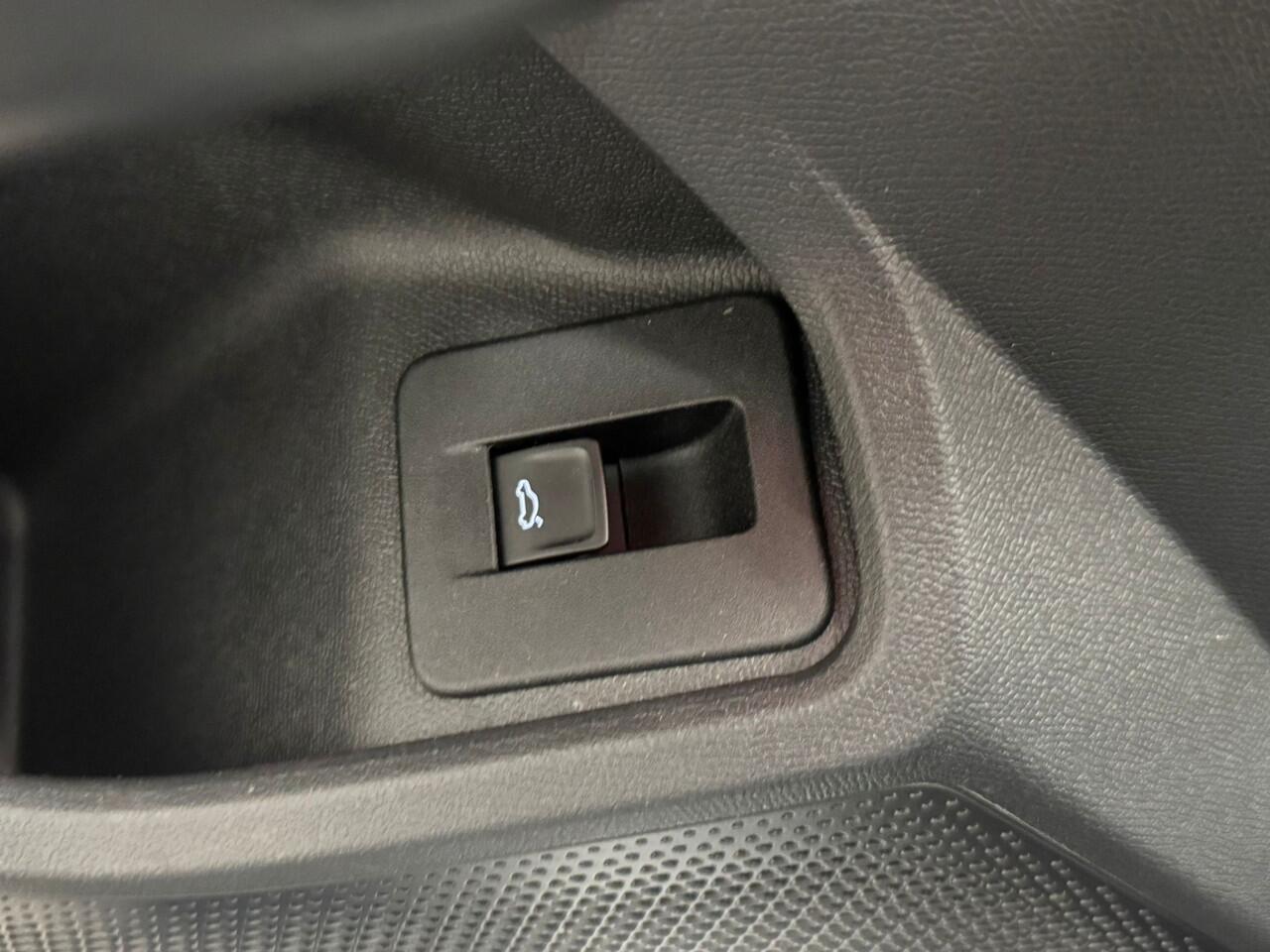 Seat LEON Sportstourer 1.5 TSI FR Xcellence | VIRTUAL | ADAPTIVE CC | NAVI | Tijdens carnaval zijn wij geopend op afspraak 06-15025420