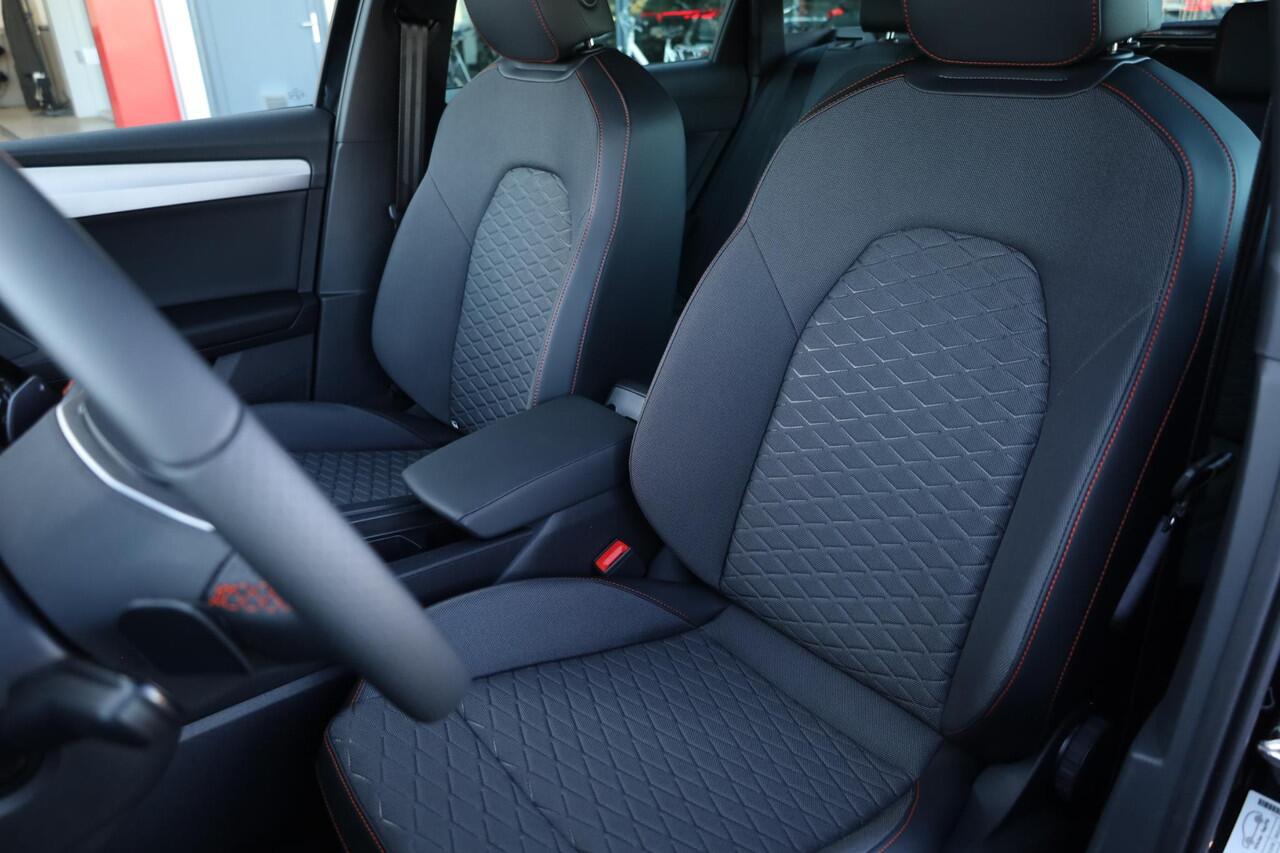 Seat LEON Sportstourer 1.5 TSI e-Hybrid FR Business 204PK / 150kW, 18" 'Performance Machined' LMV, LED koplampverlichting, adaptieve cruise control (acc), multifunctioneel lederen stuurwiel, infotainmentsysteem met 12,9 inch touchscreen, keyless start, achteruitrij