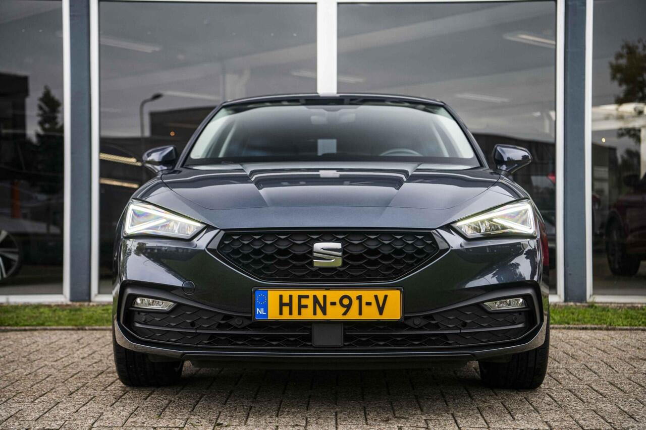Seat LEON 1.0 TSi 110 pk Style Business Intense | LED Signature | 18" | Navigatie
