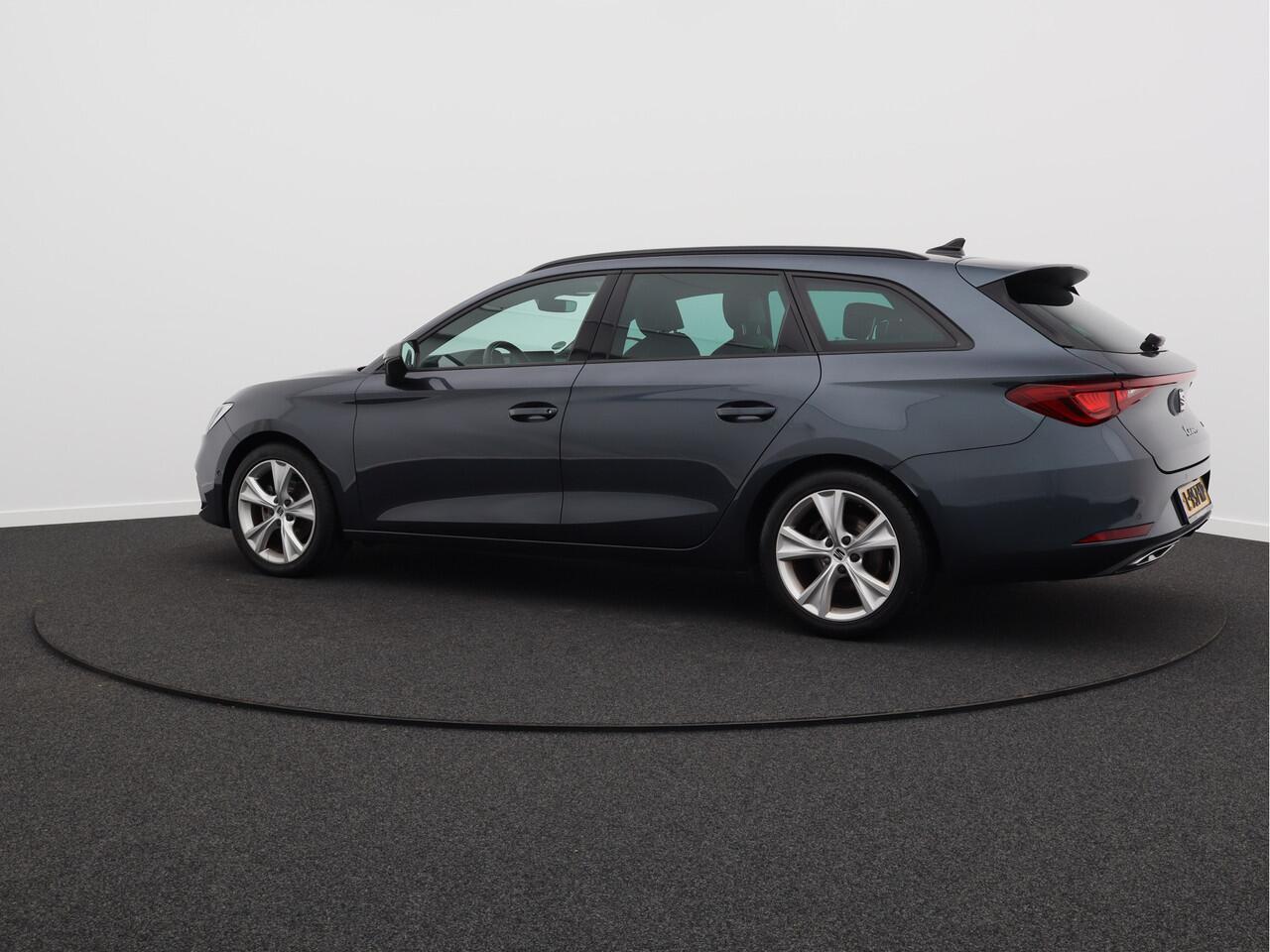 Seat LEON Sportstourer 1.5 TSI FR Business Intense/ mooie auto!