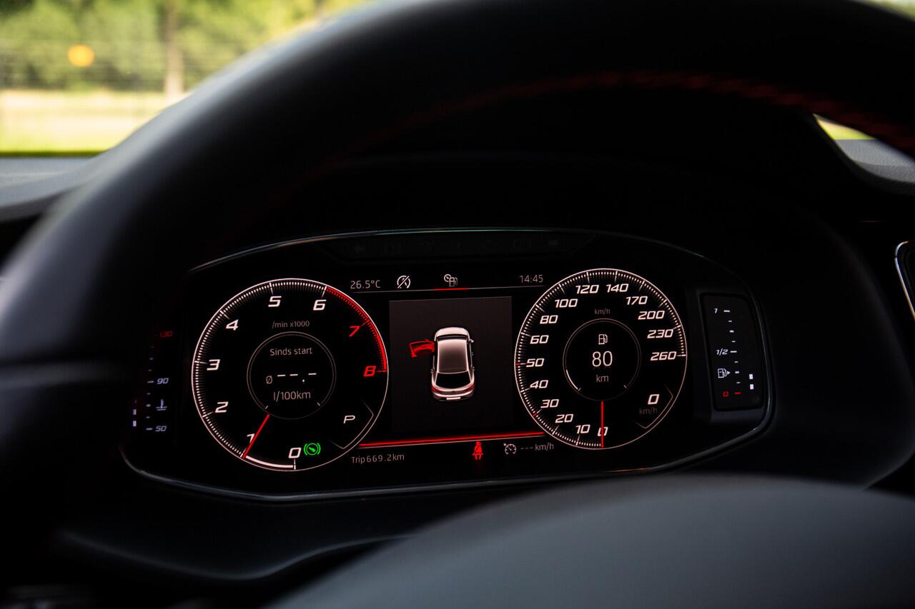 Seat LEON 1.5 TSI FR Business Intense , Automaat, Cruise control, Sportstuur, Rode sticksels