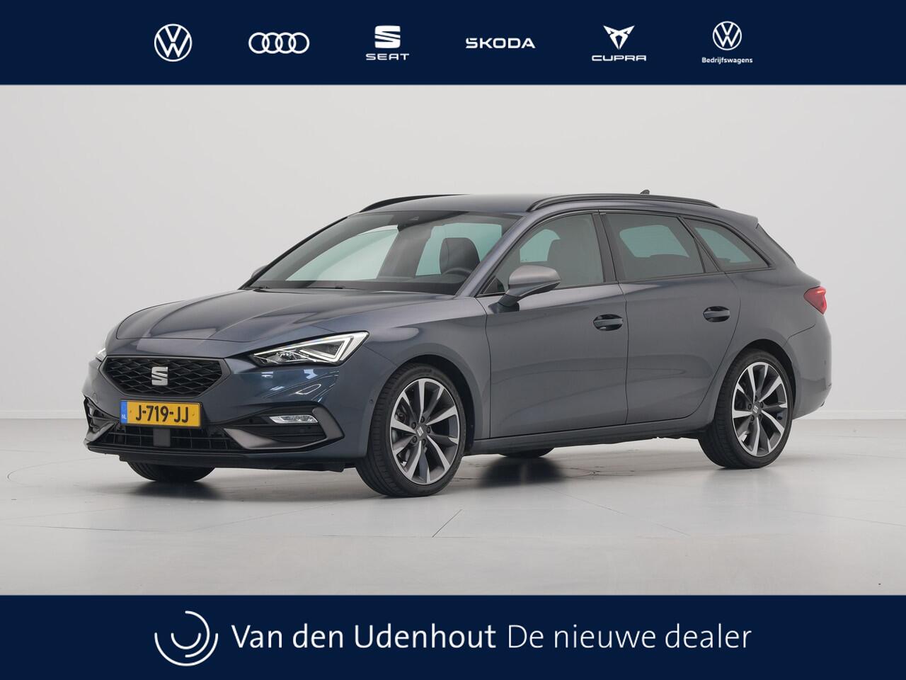 Seat LEON Sportstourer 1.5 TSI FR Launch Edition Navigatie Sideassist Stoelverwarming Parkassist Carplay 245