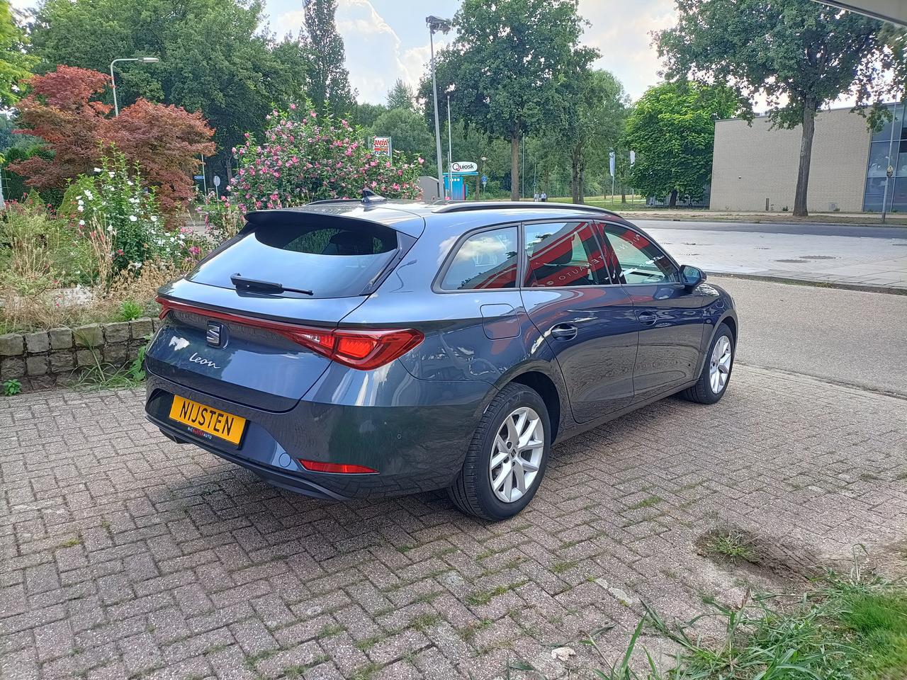 Seat LEON SPORTSTOURER 1.5 TSI Style Business Intense, Navi, Cruise