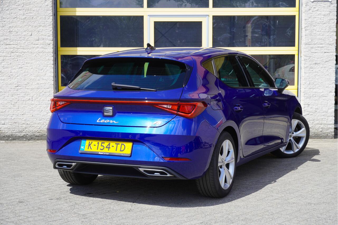Seat LEON 1.0 TSI 5drs FR Launch Edition BJ2021 Lmv 17" | Led V+A | Pdc | Navi | Pianolak sierlijsten | Elek. trekhaak | App-Connect | Virtual cockpit | Dashboard verlichting | Climate control | Cruise control | Zwarte hemel | Sportstoelen | Extra getint glas