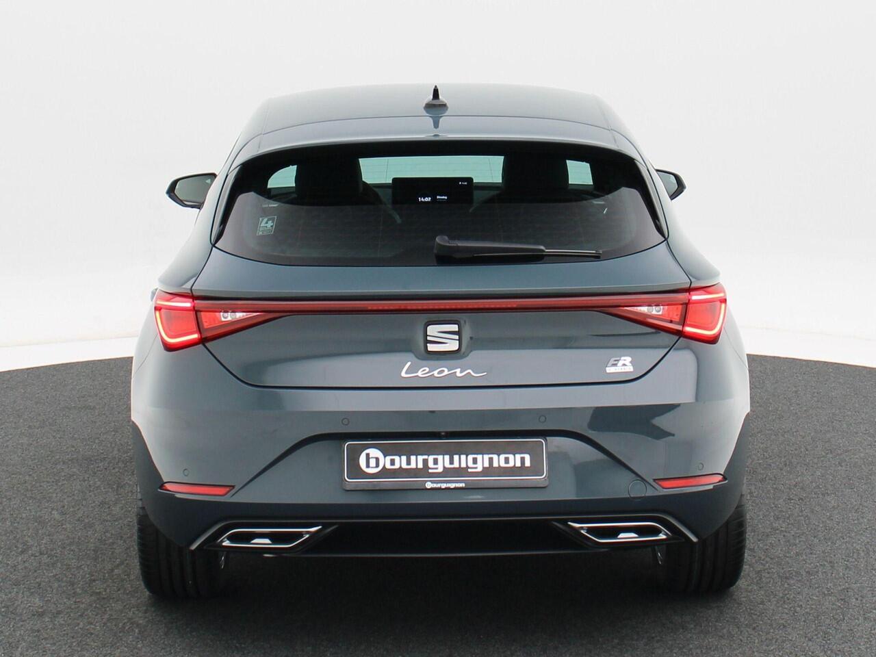 Seat LEON FR Business 1.5 TSI eHybrid PHEV 204pk | Trekhaak | Achteruitrijcamera | Navigatie | Cruise control