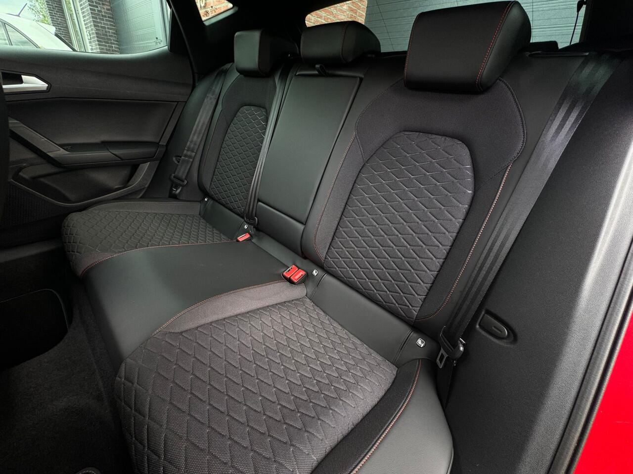 Seat LEON 1.5 eTSI Automaat FR Sfeer Virtual Dode-Hoek Apple-Carplay