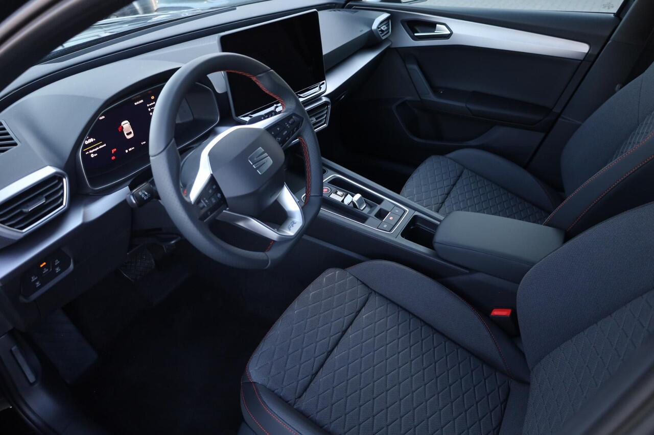 Seat LEON Sportstourer 1.5 TSI e-Hybrid FR Business 204PK / 150kW, 18" 'Performance Machined' LMV, LED koplampverlichting, adaptieve cruise control (acc), multifunctioneel lederen stuurwiel, infotainmentsysteem met 12,9 inch touchscreen, keyless start, achteruitrij