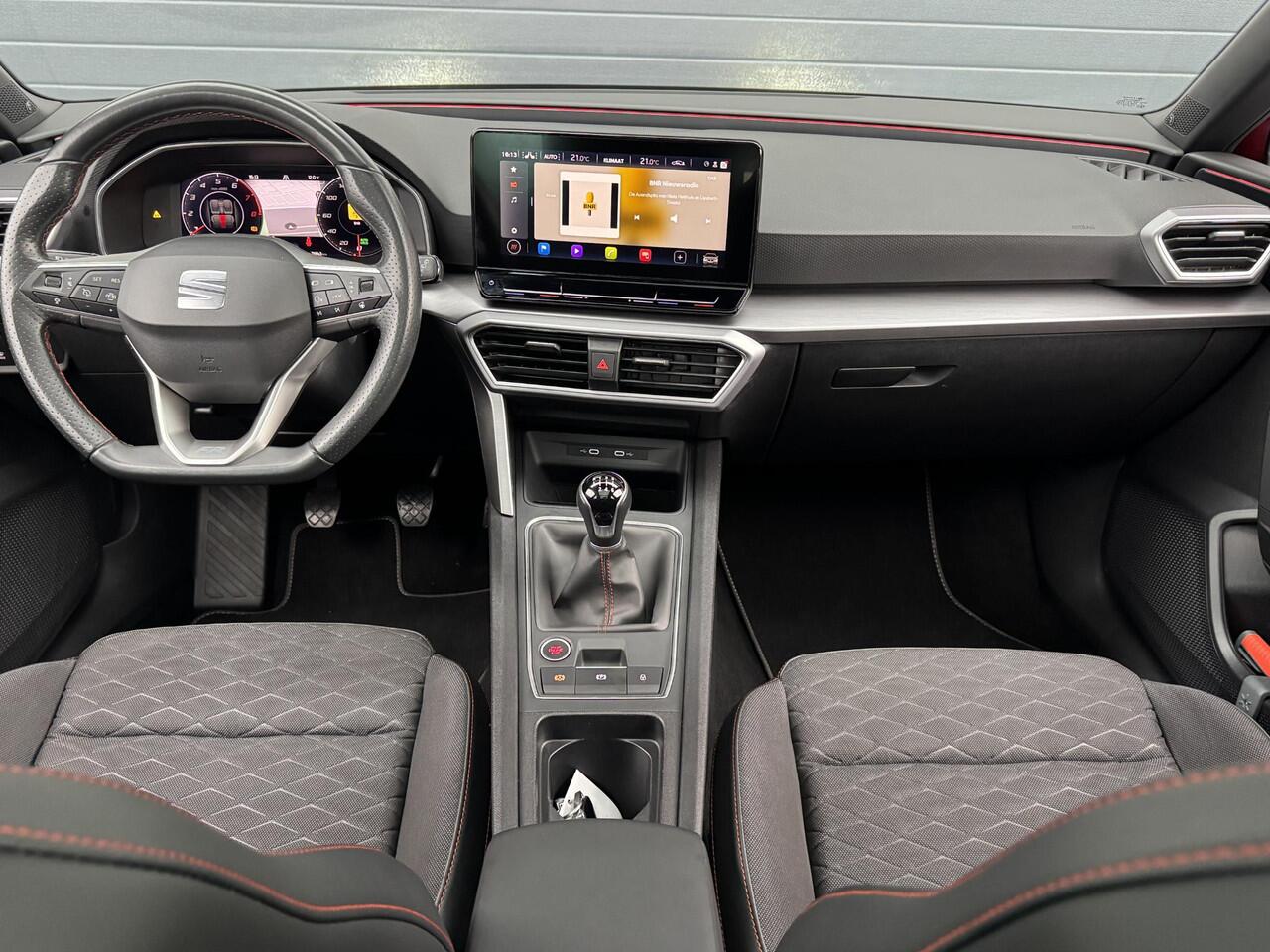 Seat LEON SPORTSTOURER 1.5 TSI FR BUSINESS INTENSE I SCHUIFDAK I P-CAMERA I KEYLESS ENTRY I ADAPT. CRUISE CONTROL