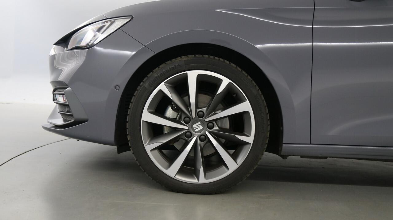 Seat LEON Sportstourer 1.5 TSI 150pk FR Business Intense / Navigatie / Camera / Stoelverwarming