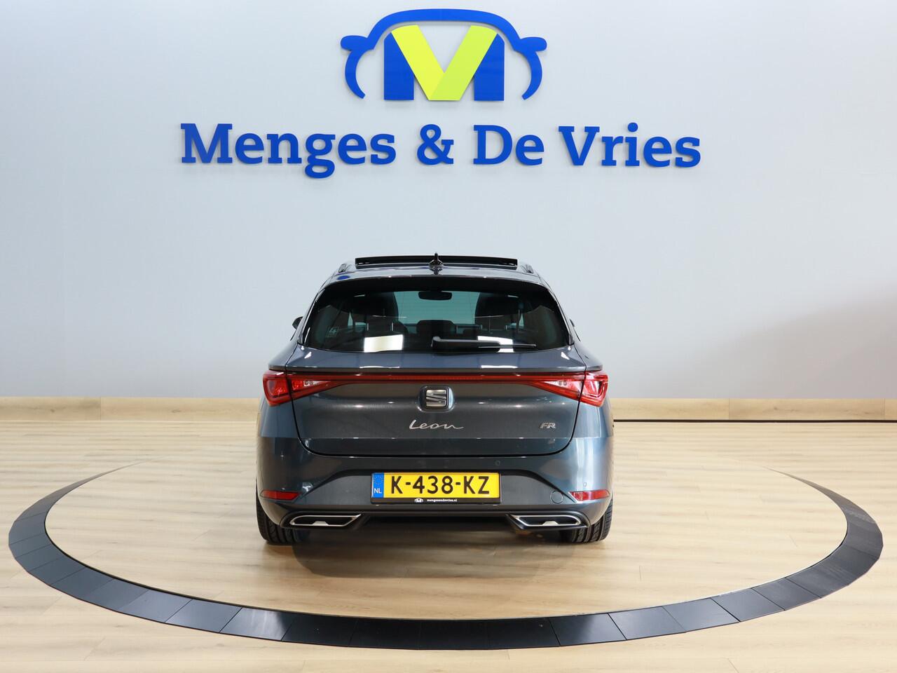 Seat LEON Sportstourer 1.5 eTSI FR Launch Edition Airco ECC | Panorama | Trekhaak | Virtual | LED | Adaptive Cruise | Sfeer | Isofix | NAP