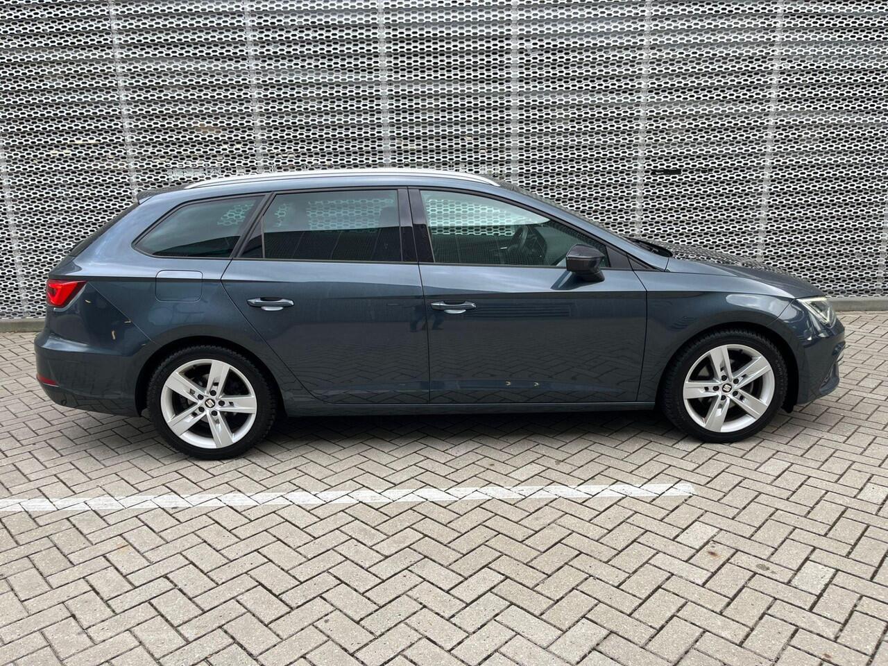 Seat LEON ST 1.5 TSI FR Ultimate Edition Black / Beats / Navigatie / Climate contole / App connect / Parkeersensoren V+A / Lichtmetaal 17 inch /