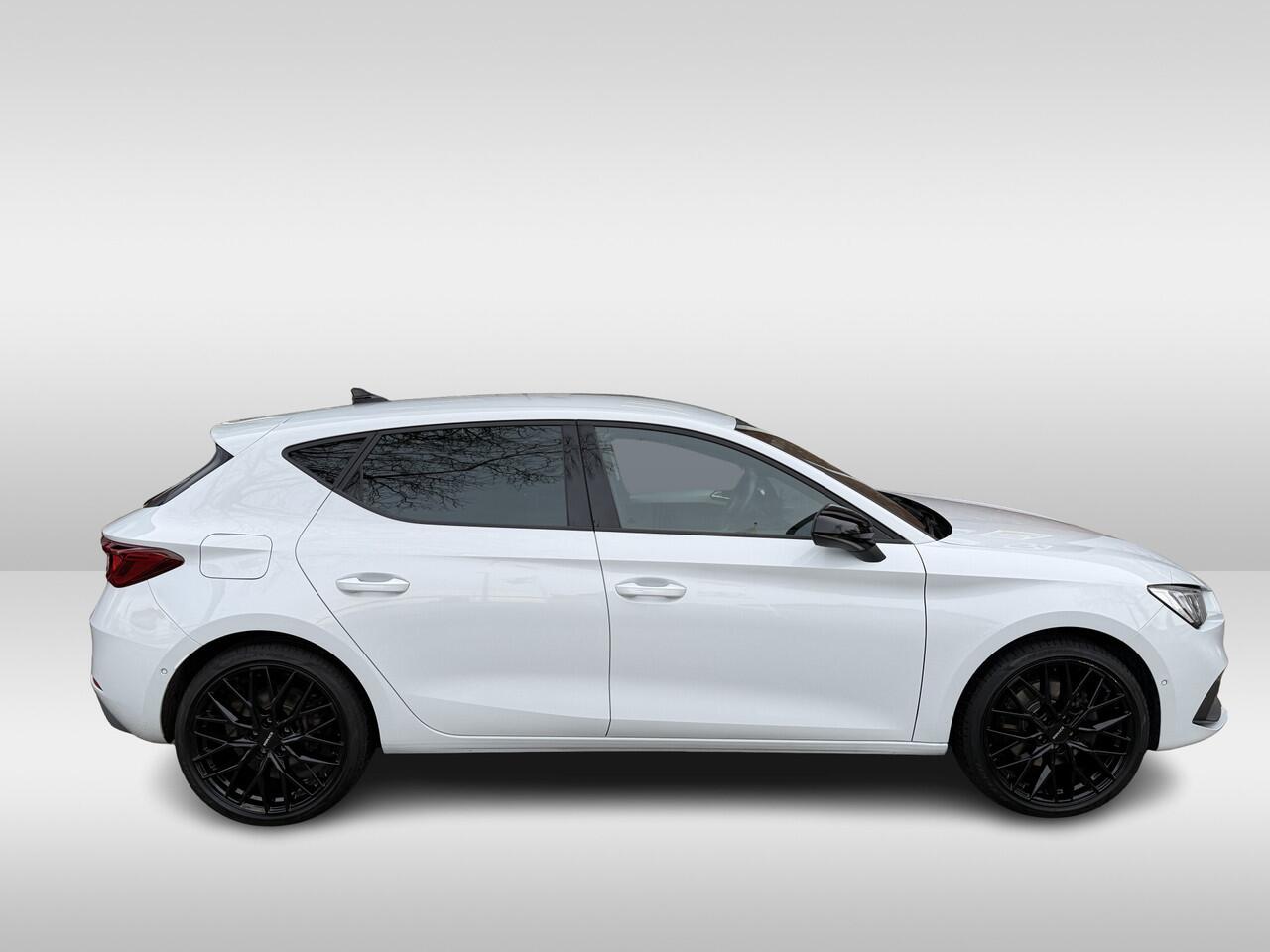 Seat LEON 1.4 TSI eHybrid PHEV FR | Apple Carplay/Android Auto | 19 inch velgen | stuurverwarming |