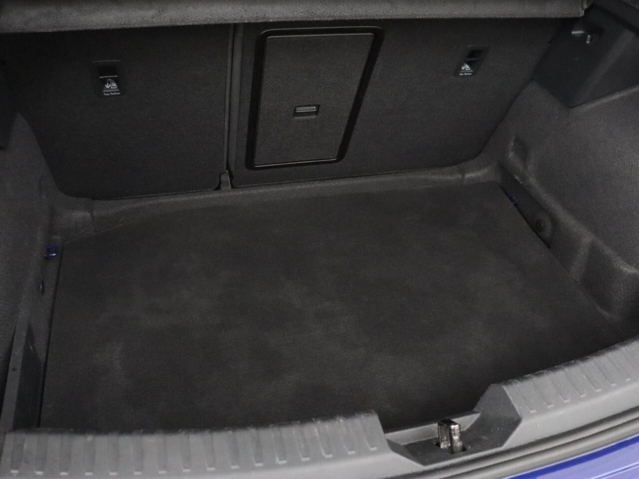 Seat LEON 1.5 eTSI FR Intense | Stoelverwarming | Adaptive cruise | Camera | Carplay | Navigatie | Full LED | Keyless | Stuurverwarming | Climate control