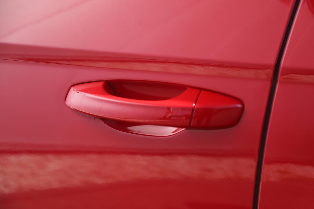 Seat LEON 1.0 TSI FR Ultimate Edition Virtual Cockpit Keyless Full LED Navigatie Carplay Android Achteruitrijcamera Beats Audio Adaptive Cruise Lane Assist