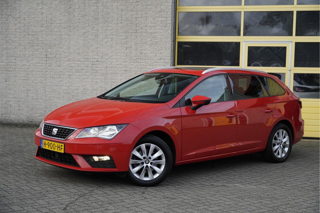 Seat LEON ST 1.5 TSI 150PK! Automaat Style Ultimate Edition BJ2020 Lmv 16" | Led | Pdc | Navi | Beats Audio | Panoramadak | Trekhaak | Achteruitrijcamera | App-Connect | Climate control | Cruise control | Extra getint glas