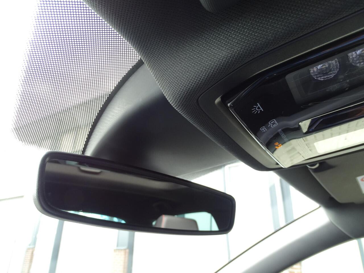 Seat LEON 1.4 TSI eHybrid PHEV FR Business Intense AUTOMAAT | PANORAMADAK | STUUR-STOELVERWARMING | NAVIAGATIE | ACHTERUIT RIJ CAMERA | LED PAKKET | VOLLEDIG DIGITAAL INSTRUMENTENPANEEL | DAB | KEYLESS ENTRY |