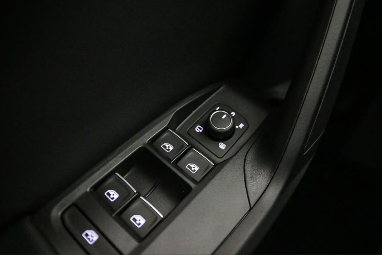 Seat LEON Sportstourer 1.5 TSI e-Hybrid FR Business