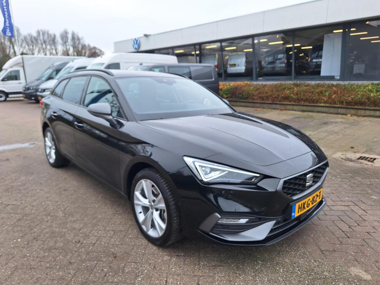 Seat LEON Sportstourer 1.5 TSI e-Hybrid FR Business LM 17", Matrix LED verlichting, Apple Carplay/Android Auto