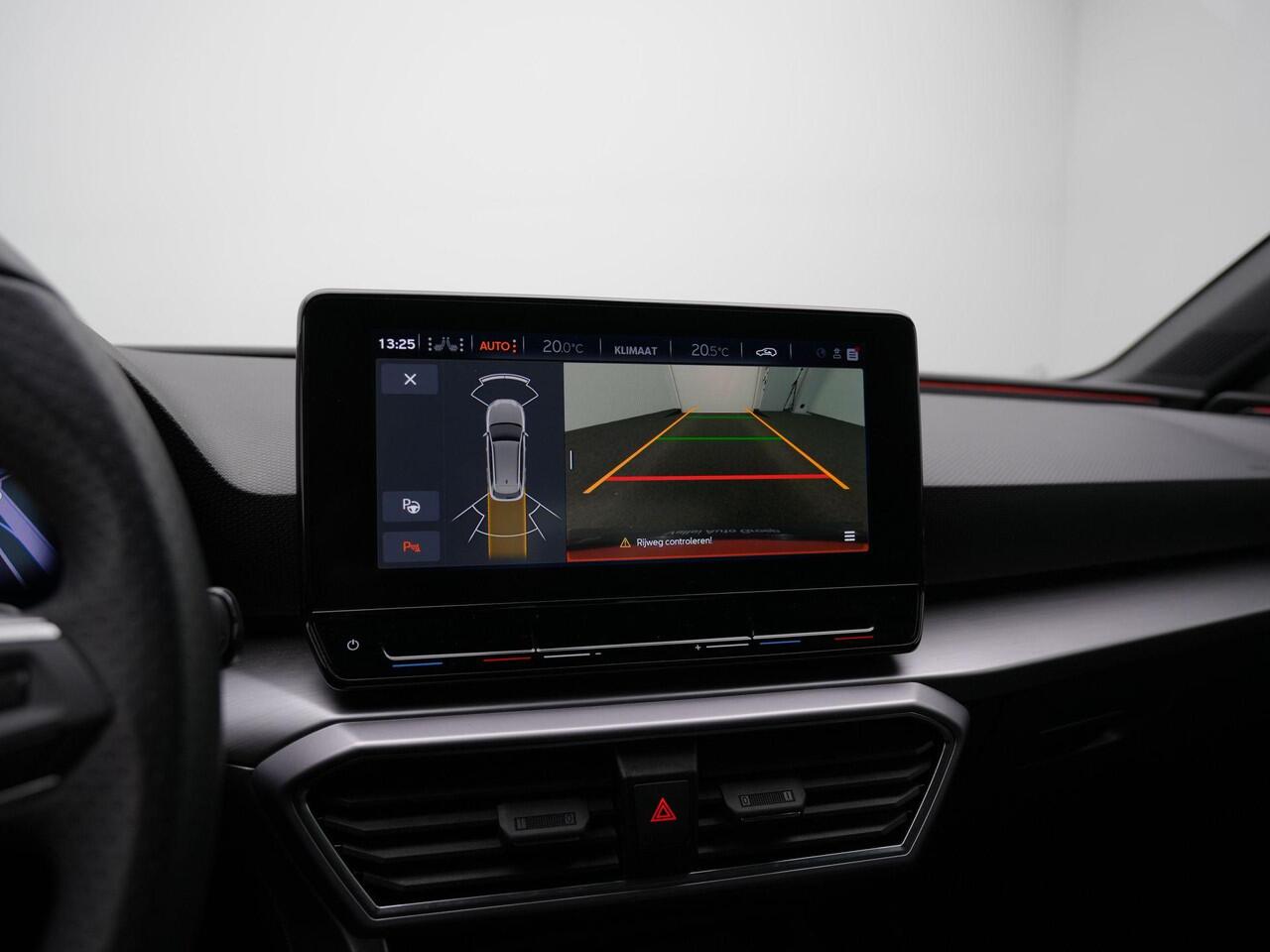 Seat LEON Sportstourer 1.0 eTSI 110 pk DSG FR Business Intense | Panoramadak | Stuur-/stoelverwarming | Achteruitrijcamera | Navigatie | Adaptive Cruise