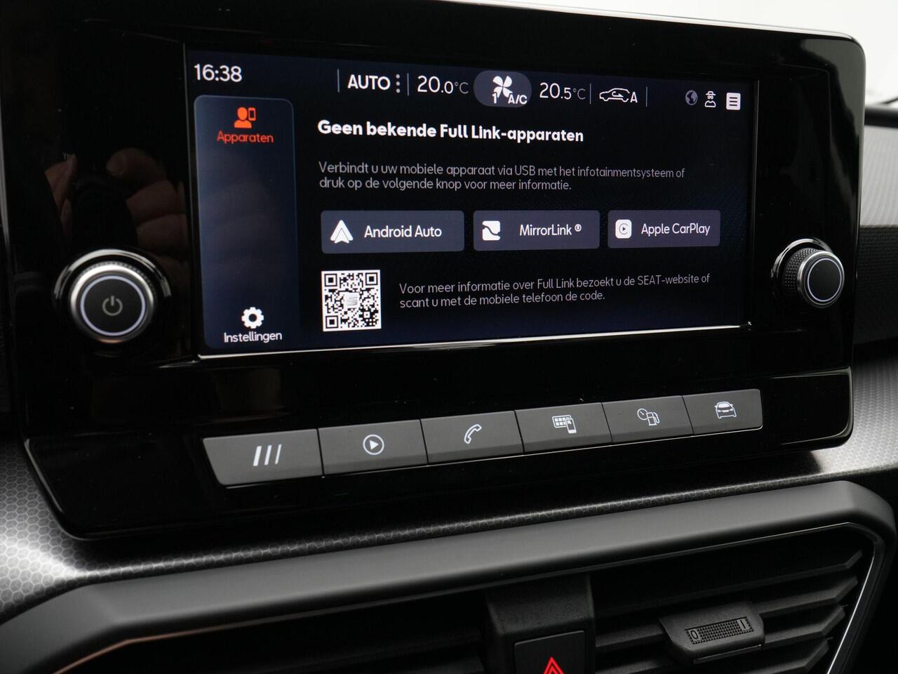 Seat LEON Sportstourer 1.0 TSI 110 pk Style | 40 Edition | LED koplampen | Luxe lederen bekleding | Climatronic | Parkeersensoren achter | Cruise Control | DAB | CarPlay | 18 inch