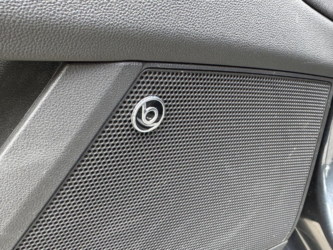 Seat LEON 1.5 TSI 150pk DSG FR Ultimate Edition Stoelverwarming LED Koplampen Virtual Cockpit BEATS Audio