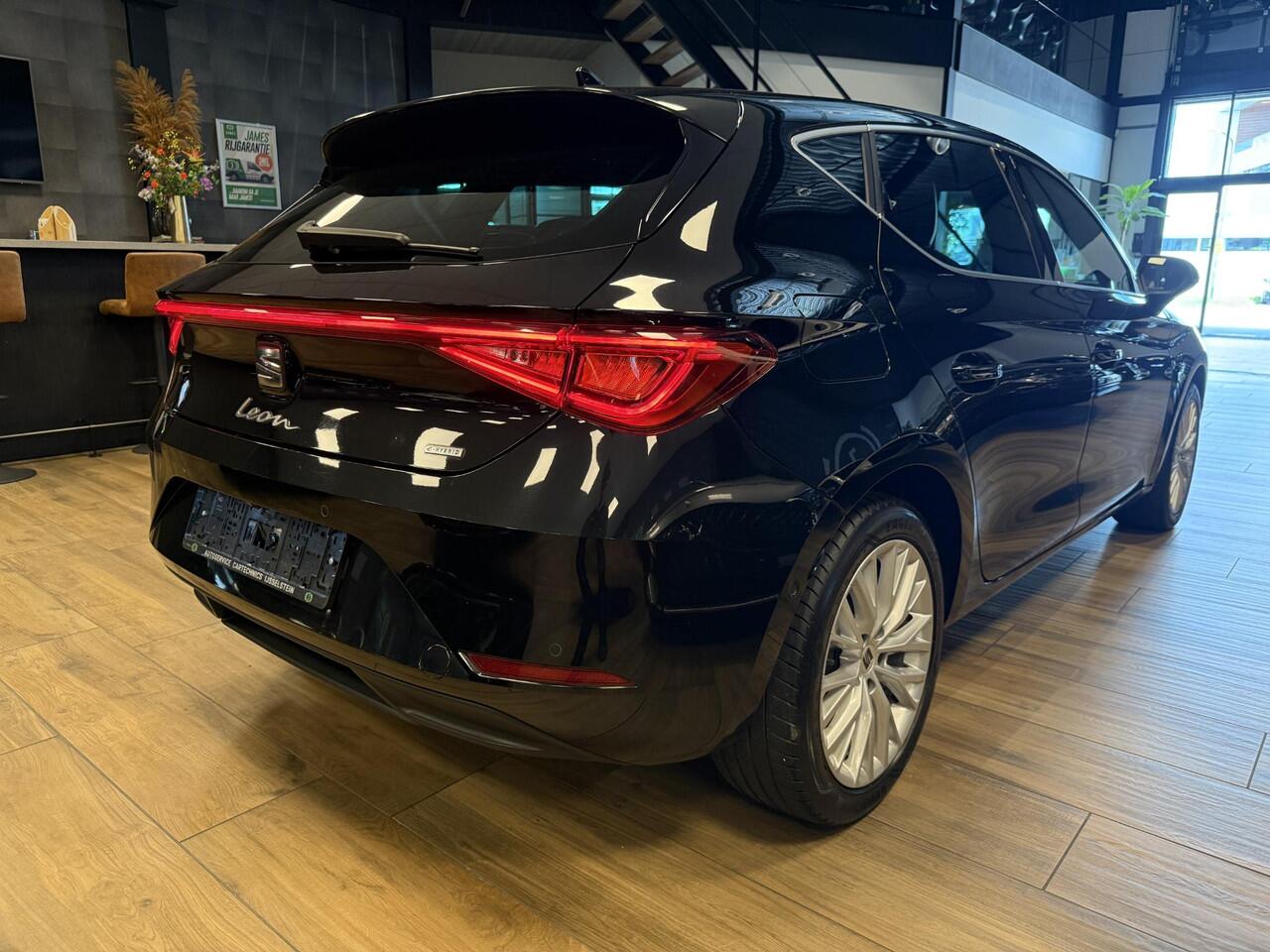 Seat LEON 1.4 TSI eHybrid PHEV FR Xcellence|Apple CarPlay|Stoel/Stuur verwarm|Camera