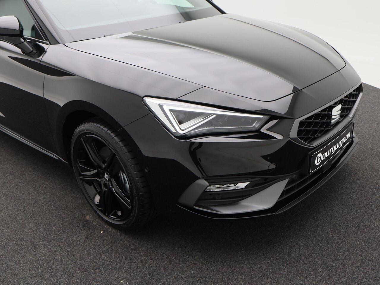 Seat LEON Sportstourer FR Business 1.5 TSI eHybrid PHEV 204pk | Trekhaak | Adaptive cruise control | Navigatie | Black pack