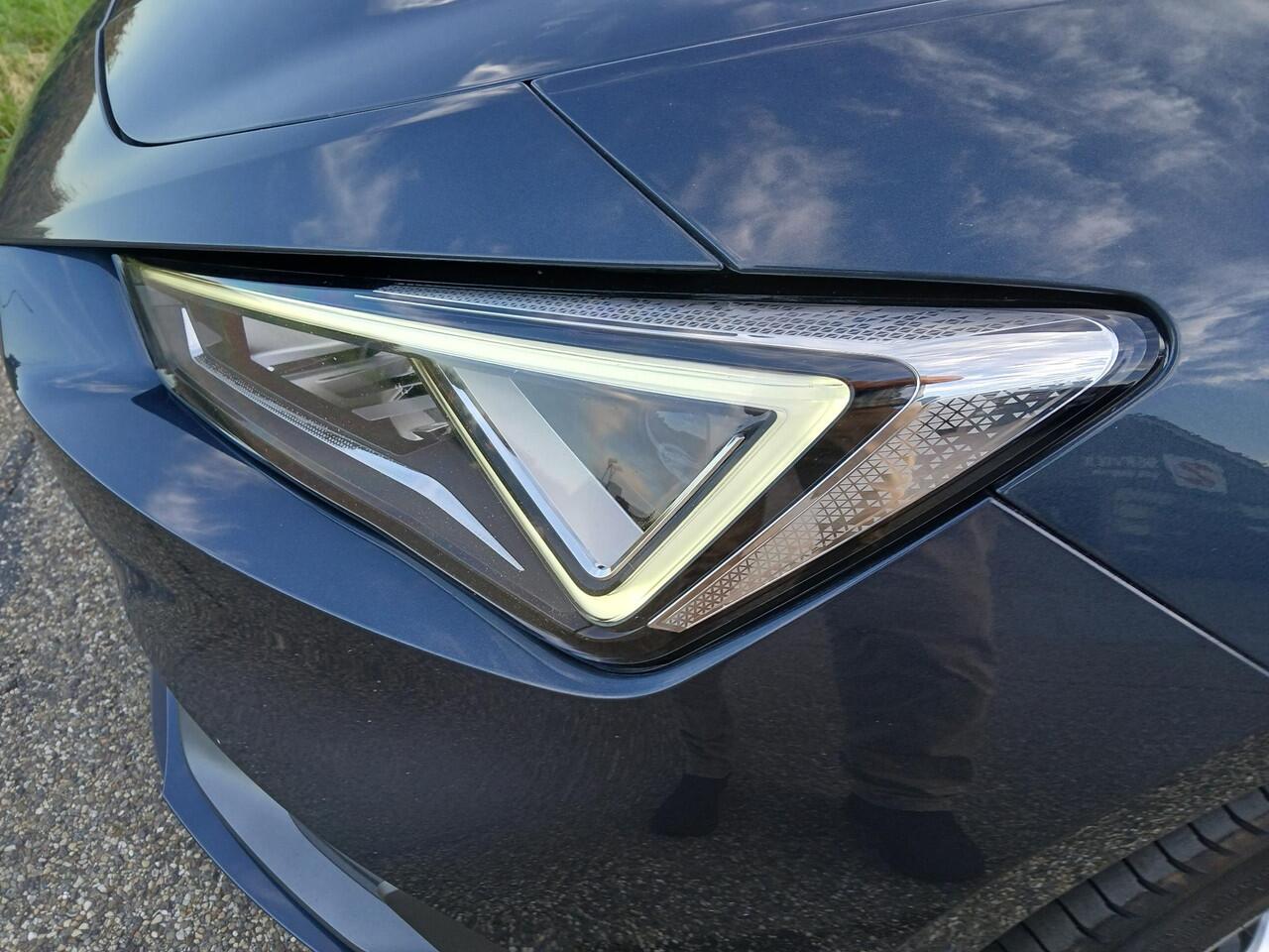 Seat LEON Sportstourer 1.5 TSI FR Business Intense + Technology Pack