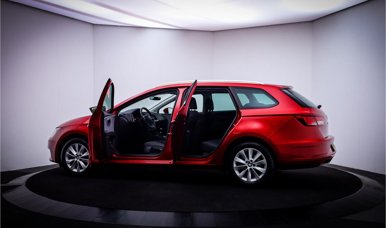 Seat LEON ST 1.5TSI Intense ADAPT CRUISE | CAMERA | CARPLAY | ELEK. INKL. SPIEGELS | CLIMA