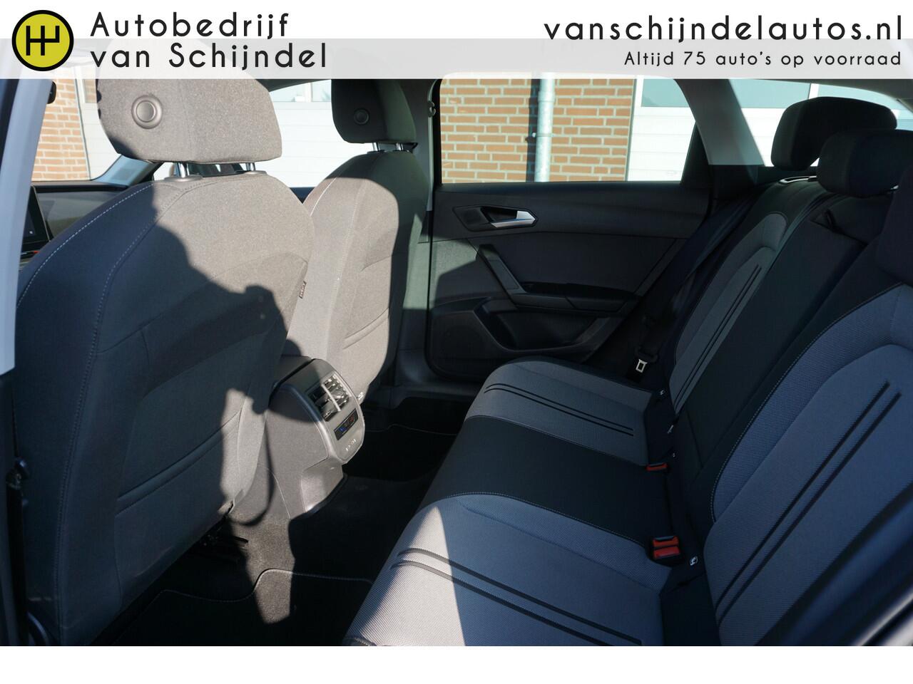 Seat LEON Sportstourer 1.5 TSI STYLE NAVIGATIE ANDROID-APPLECARPLAY DIGITALE COCKPIT LED ECC AIRCO CRUISECONTROL PARKEERSENSOREN V+A BLUETOOTH LMV ENZ...