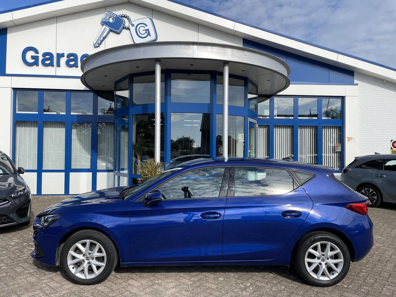 Seat LEON 1.5 TSI Style Business Intense | Facelift, Groot scherm, Navigatie, Parkeersensoren en Camera, Cruise Control, 16"LM-Velgen