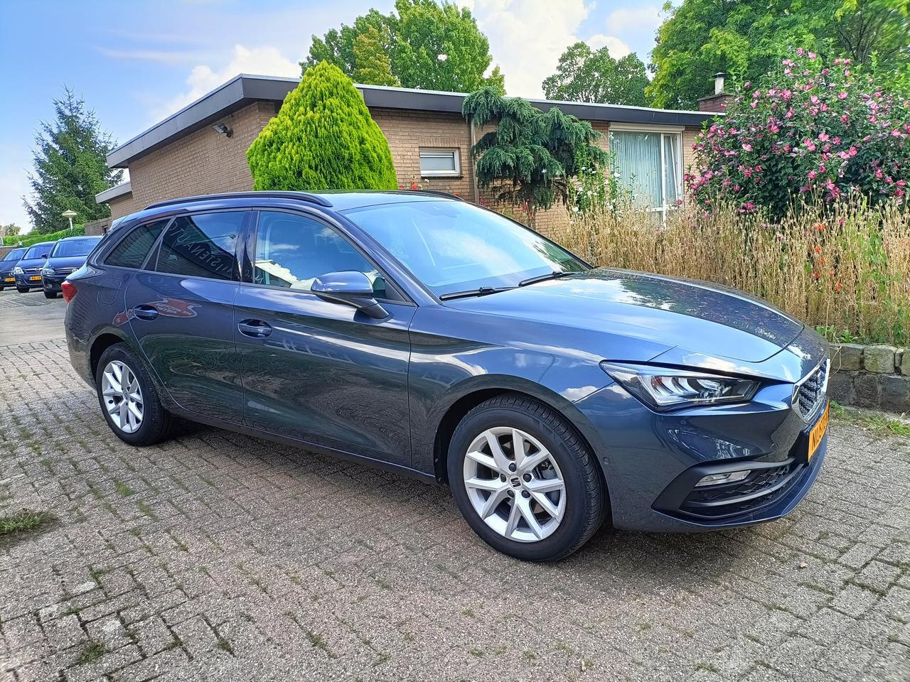 Seat LEON SPORTSTOURER 1.5 TSI Style Business Intense, Navi, Cruise