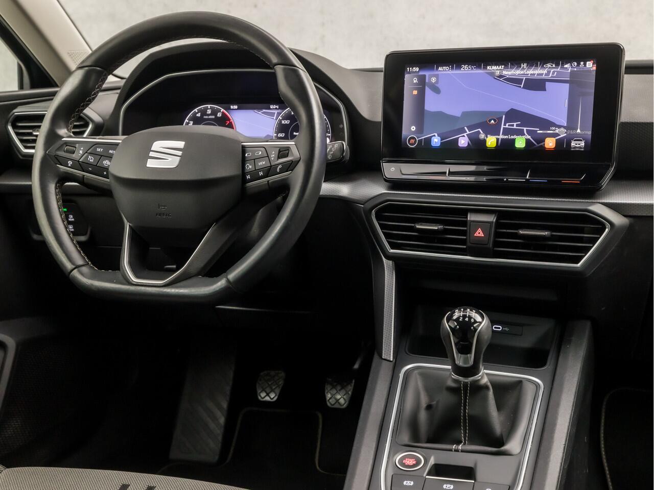 Seat LEON Sportstourer 1.5 TSI Sport 150Pk (VIRTUAL COCKPIT, APPLE CARPLAY, GROOT NAVI, TREKHAAK, CAMERA, SPORTSTOELEN, ADAPTIVE CRUISE, GETINT GLAS, NIEUWSTAAT)