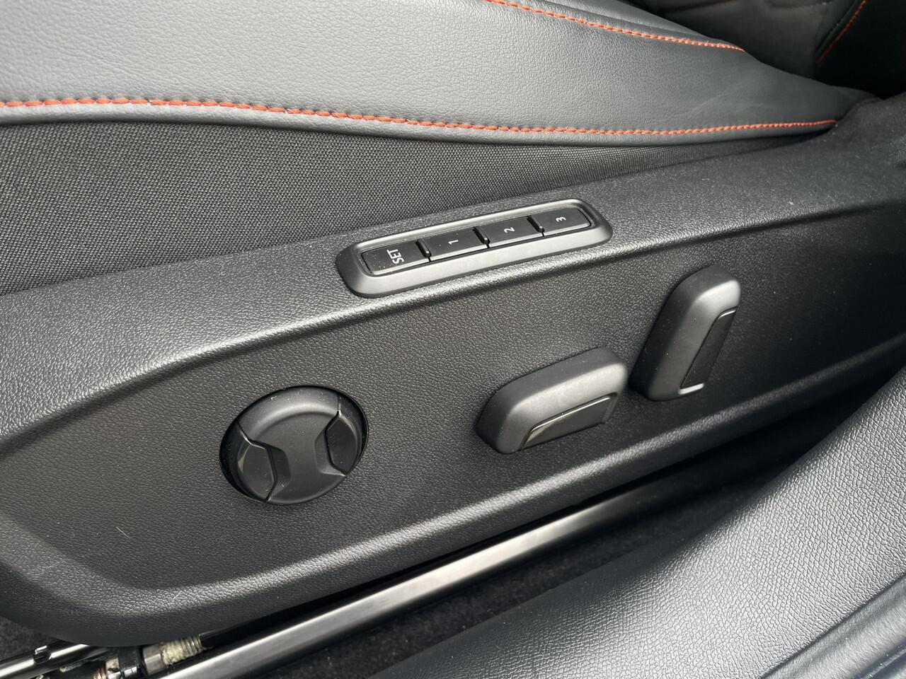 Seat LEON Sportstourer 1.4 TSI eHybrid PHEV FR Business Intense | LED | Virtual Cockpit | Memory | Navi | Camera | Carplay | ACC | Sfeerverlichting