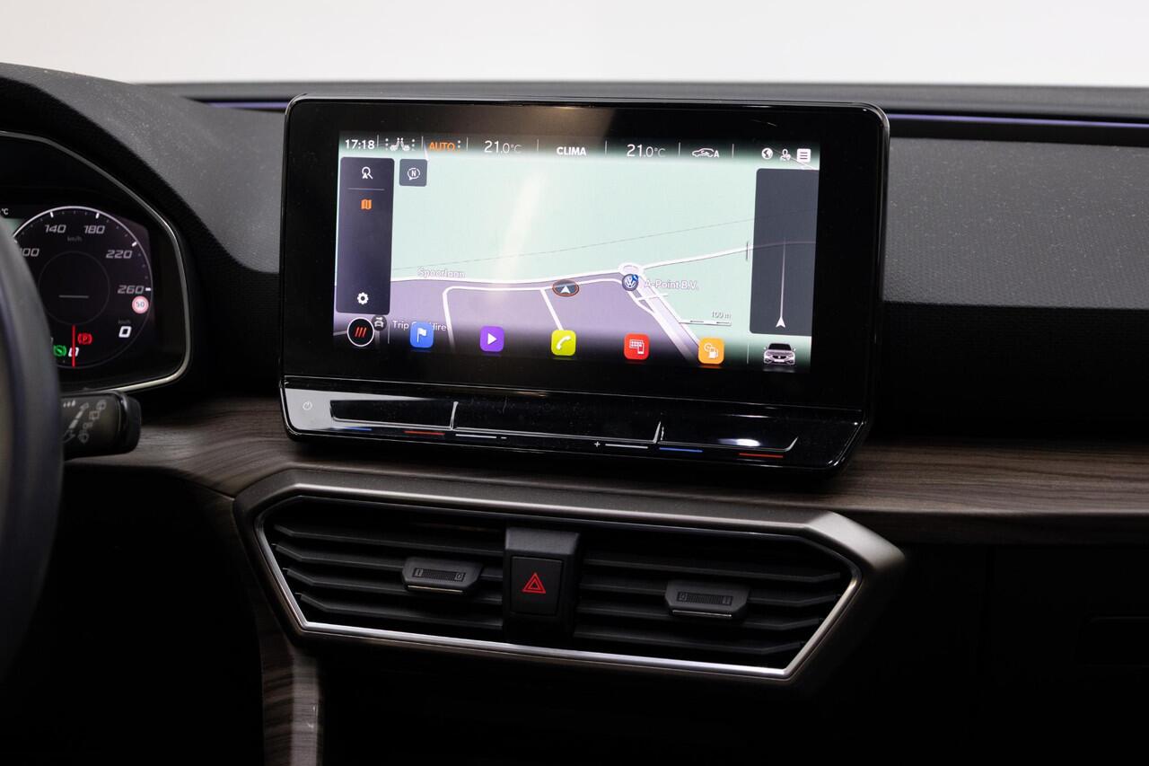 Seat LEON Sportstourer 1.5 eTSI Style Business Intense | Trekhaak | Carplay |