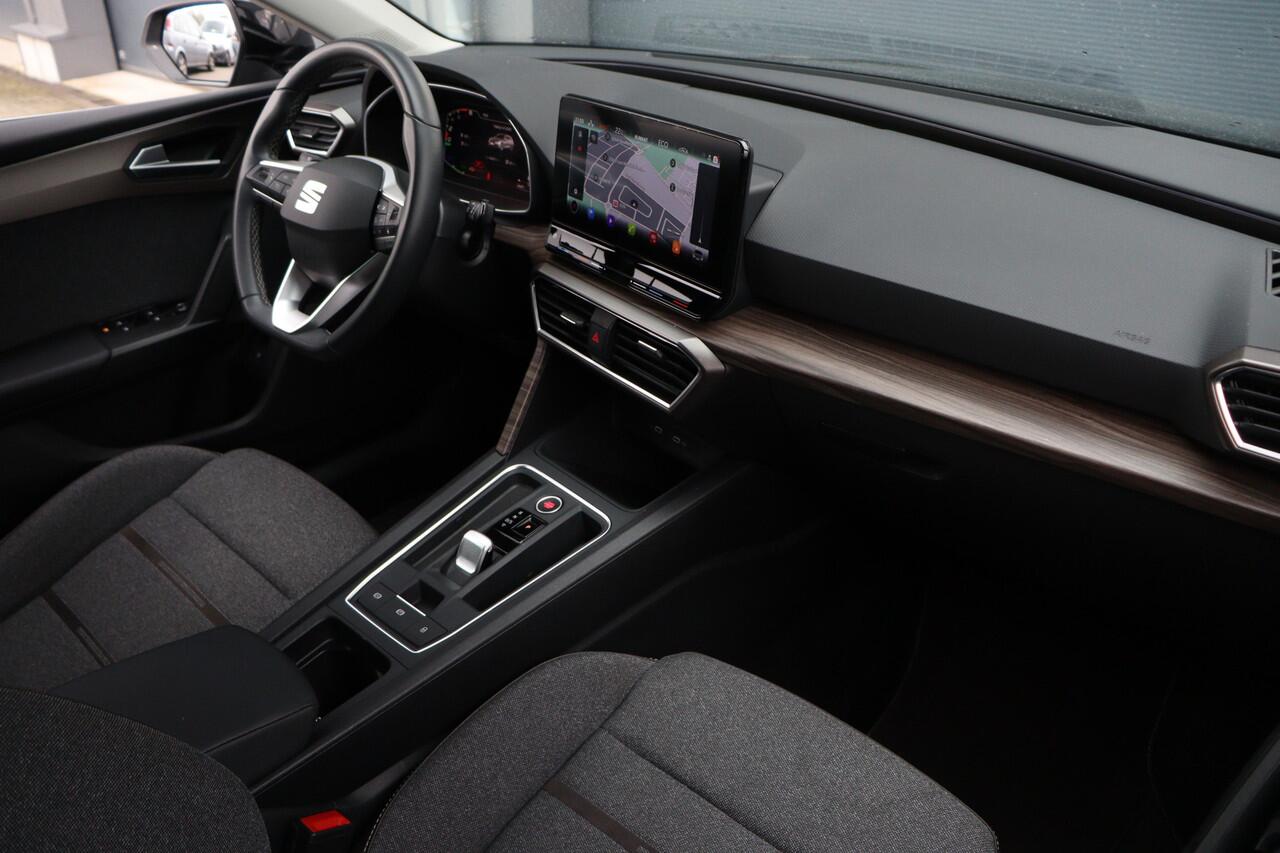 Seat LEON Sportstourer 1.4 TSI eHybrid PHEV Xcellence | Carplay | Sfeerverlichting | Winter Pakket |
