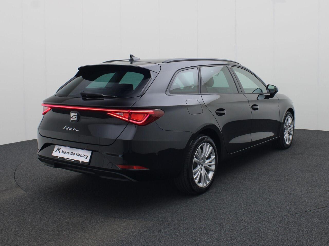Seat LEON Sportstourer 1.5 eTSI/150PK Style DSG · Camera + Parkeersensoren · Apple/Android · LED · Garantie t/m 30-05-2029 of 100.000km