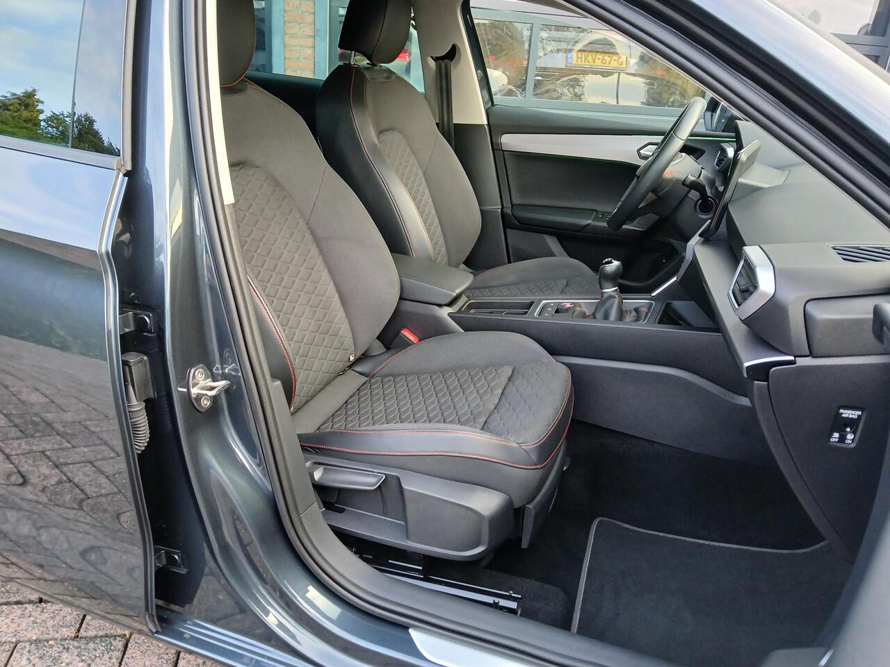 Seat LEON Sportstourer 1.5 TSI FR Business Intense + Technology Pack