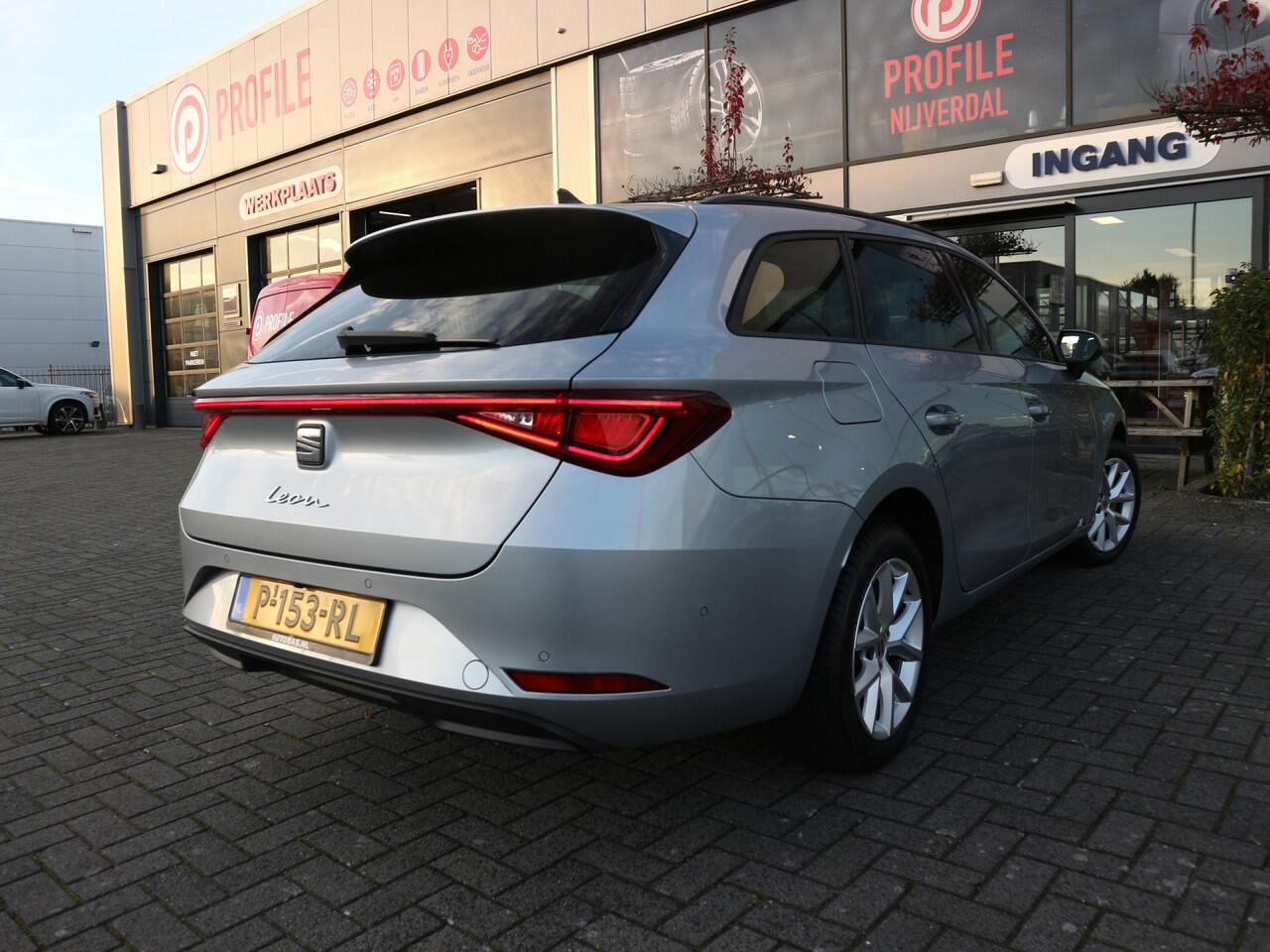 Seat LEON Sportstourer 1.0 TSI Style Business Intense virtual clima