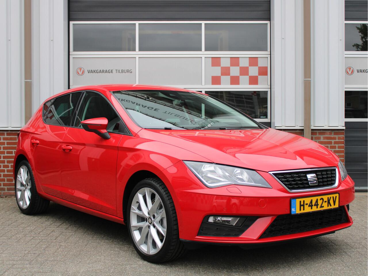 Seat LEON 1.5 TSI 150PK Style Ultimate Edition Automaat /NAVI/18'LM/Camera/Trekhaak/Stoelverwarming/PDC/Keyless/Lane assist/DAB+/NAP! 1e eig!